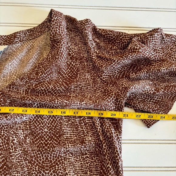 A New Day Short Sleeved pocket Dress Size Medium A-Line Reptile Print Shift - Picture 7 of 9